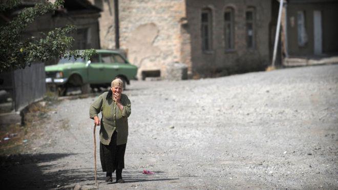 "გვეუბნებიან, როგორ იმარაგებენ ქართულ მხარეს სურსათს... ჩვენ რა მოვიმარაგოთ, როცა არაფერია?!" - ახალგორი კორონავირუსის საფრთხის წინაშე