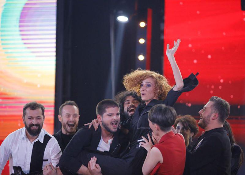 "მხოლოდ ქართულის" კონკურსანტი, რომლის "ოჯახში ქათამიც კი მღერის" - ანა ქურთუბაძის ცხოვრება სცენაზე და სცენის მიღმა