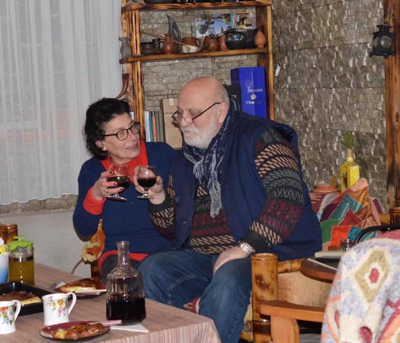 ქართული ვისკი ქვევრში და ქალი, რომელიც გარდაცვლილი მეუღლის საქმეს აგრძელებს - "მის ოცნებას ვახორციელებ და დაბადების დღისთვის "ვაჩუქებ"