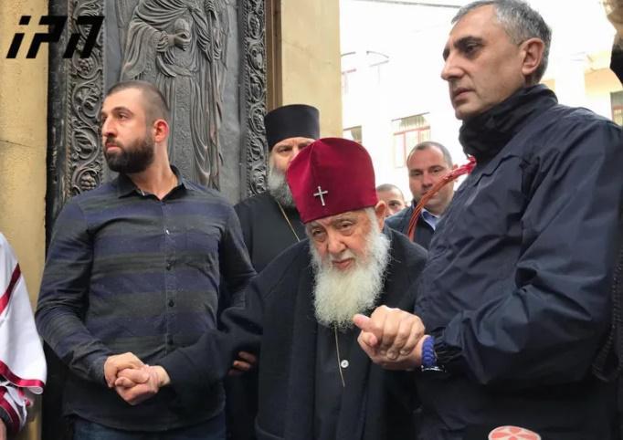 პატრიარქი - ყველაფერი უნდა გავაკეთოთ იმისათვის, რომ ხალხი ბედნიერი იყოს