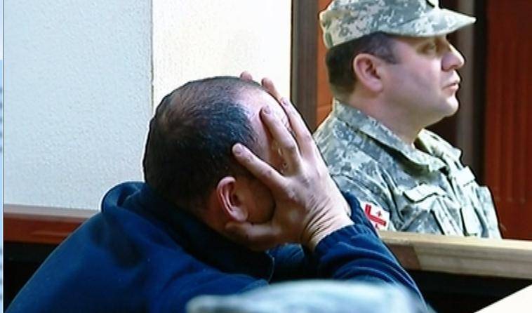 "ძალიან ვწუხვარ... ვერ წარმომედგინა, რომ ასე მოხდებოდა" - რა თქვა პროცესზე მკვლელობაში ბრალდებულმა სამართალდამცველმა