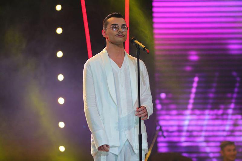 "30 კილოგრამით მეტი ვიყავი. სახლში ჩავიკეტე, გარეთ გამოსვლა არ მინდოდა..." - გაიცანით "დიდი სცენის" კონკურსანტი, რომელიც პირველი ლაივის ლიდერია