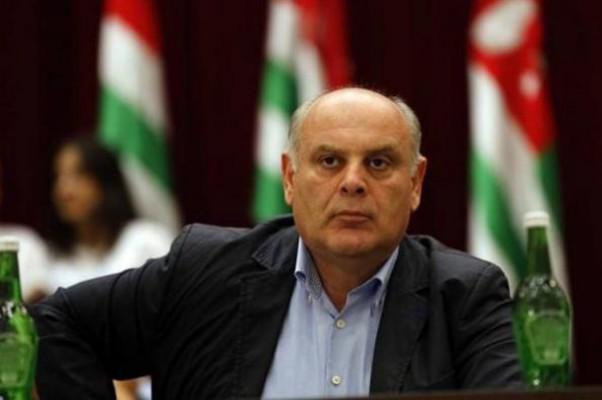 ვინ არის ასლან ბჟანია, რომელსაც ხაჯიმბას შემცვლელად განიხილავენ - "ერთ-ერთია იმ მცირე გუდნიდან, ვინც ანქვაბს უერთგულა"