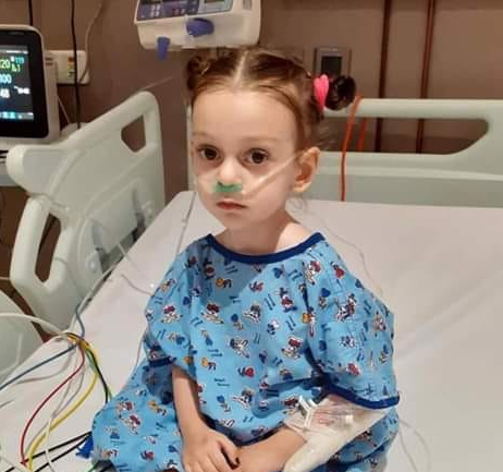 "ორგანიზმმა აპარატი ვერ მიიღო, ფილტვებში გამოიწვია სისხლდენა" - ანიტა ფაცაციას მდგომარეობაზე ოჯახის ახლობლები ახალ ინფორმაციას ავრცელებენ