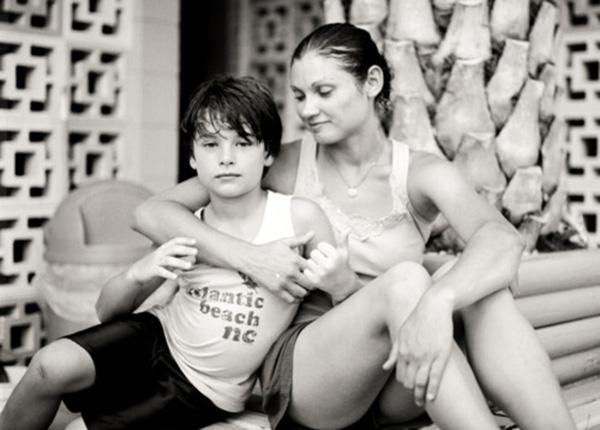 ამ ბარათით ბიჭმა დედა საგონებელში ჩააგდო - აი, რა მიიღო მან პასუხად