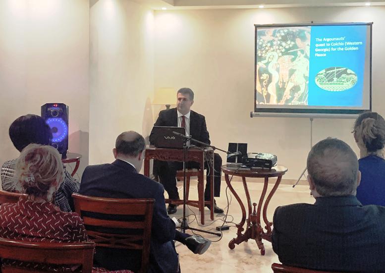 "საქართველო ღვინისა და მრავალხმიანობის აკვანი" - პროფესორ გია ბაღაშვილის პრეზენტაცია პრაღაში უცხოელი ელჩებისთვის