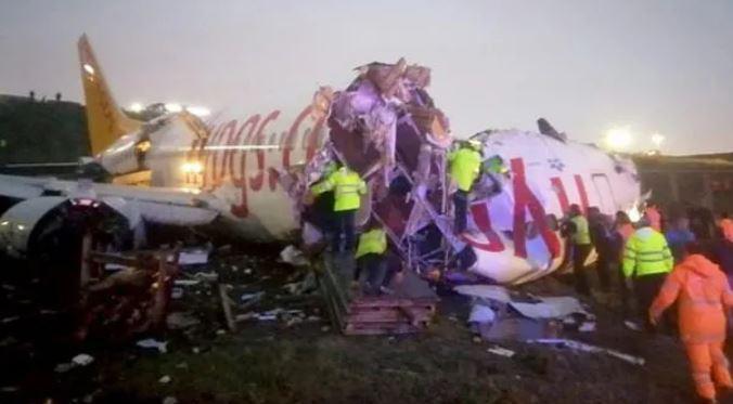 სტამბოლში "პეგასუსის" თვითმფრინავი დაფრენისას მოცურდა და ხევში ჩავარდა