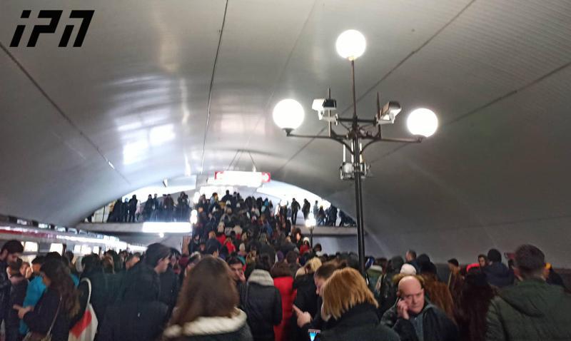 თბილისის მეტროს "საბურთალოს ხაზზე" შეფერხება "დელისზე" გაჩენილმა ხანძარმა გამოიწვია