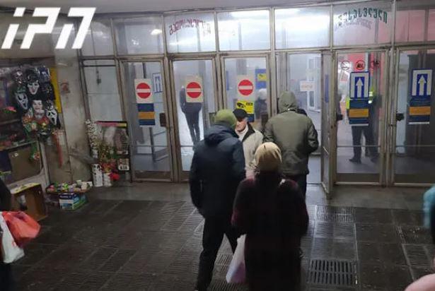 თბილისის მეტროს საბურთალოს ხაზზე მოძრაობა შეფერხებულია