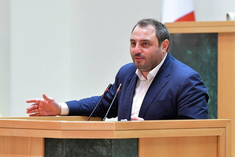 "გპირდებით, რომ იქნება ახალი პოლიტიკური ძალა" - ბექა ნაცვლიშვილი საარჩევნო სისტემისა და მმართველი გუნდის ფარული მოტივების შესახებ