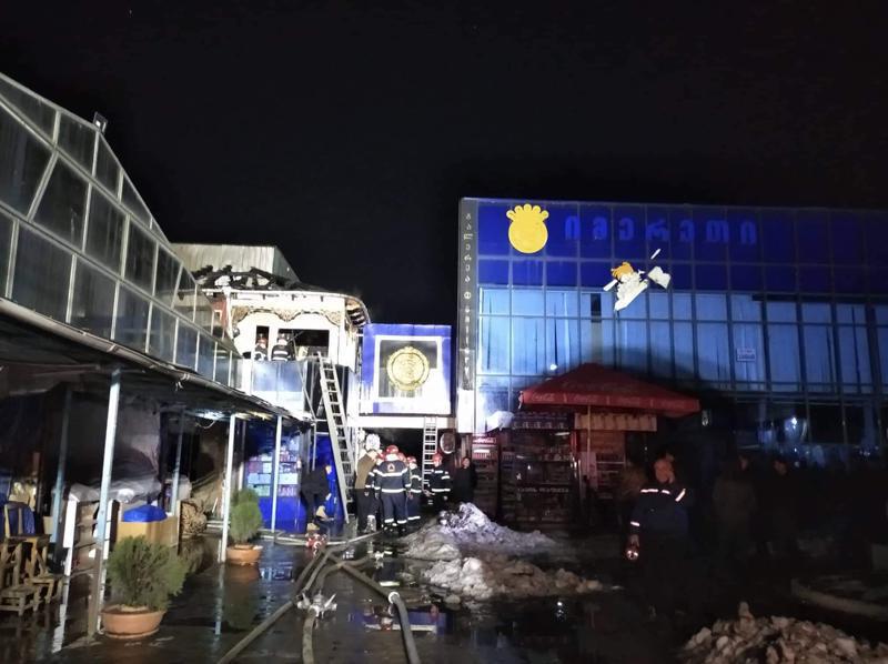 ქუთაისში, ჭავჭავაძის გამზირზე მდებარე ბაზრობაზე, ხანძრის შედეგად, 100 კვადრატული მეტრი დაიწვა