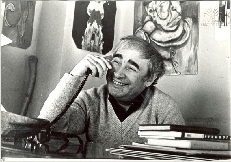 ნოდარ დუმბაძის ცნობილი მოთხრობის გმირი მწერლის ოჯახს ესტუმრა - "ჩემთან ნათელა მოვიდა და მეც თაფლი მომიტანა..."