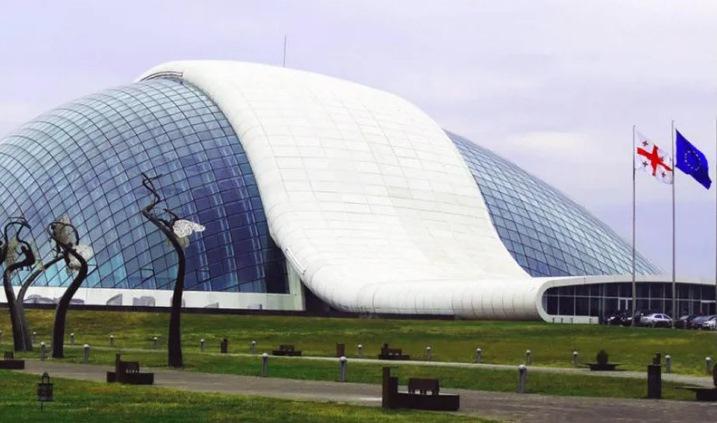 ქუთაისში მდებარე პარლამენტის ყოფილი შენობა სავარაუდოდ გაიყიდება  - რას გეგმავს ეკონომიკის სამინისტრო