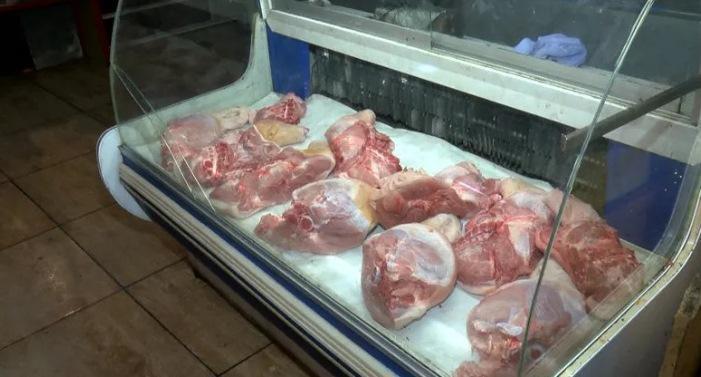 ხორცის სარეალიზაციო 4 ობიექტს საწარმოო პროცესი შეუჩერდა - რა დარღვევები აღმოაჩინა სურსათის ეროვნულმა სააგენტომ