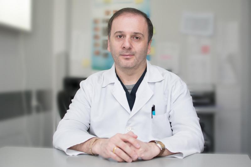 გერმანელი ქირურგი ოპერაციების ჩასატარებლად "ნიუ ჰოსპიტალსში“ მეორედ ჩამოვა - ვინ შეძლებს დოქტორ შვეინიცთან მოხვედრას?