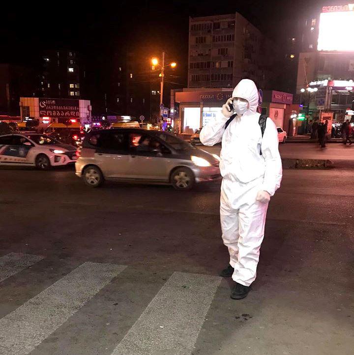 "ვიღაცამ გამოიწერა და ჰგონია ამით გადაურჩება კორონას..." - რა გადაიღო თბილისში თვითმხილველმა