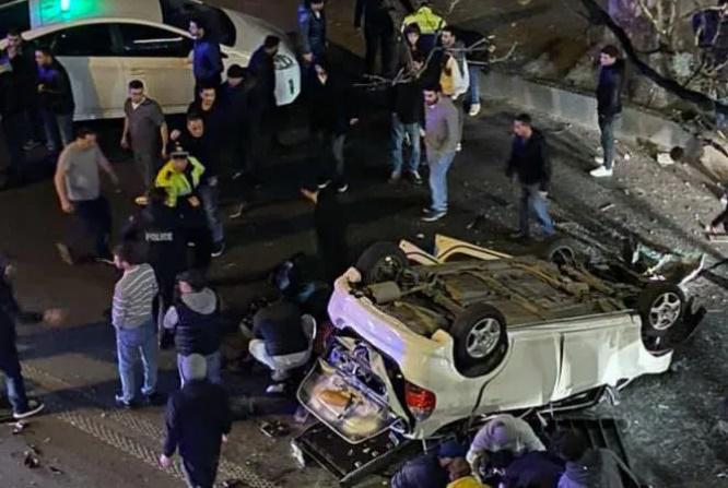 ავარია ბარათაშვილის ხიდზე - ავტომობილი ხიდიდან სანაპიროზე გადავარდა