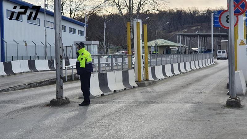 საქართველოს სასაზღვრო გამტარ პუნქტებში მგზავრებს 24-საათიან რეჟიმში ამოწმებენ - შსს განცხადებას ავრცელებს
