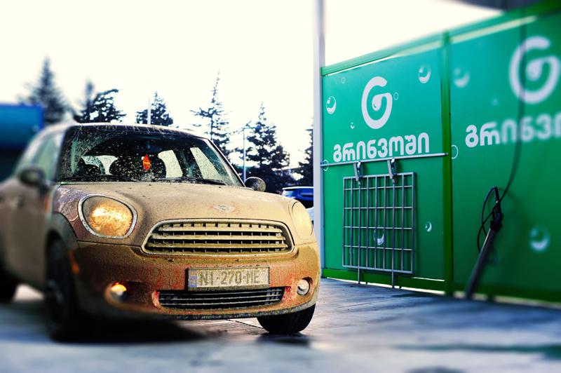 „გრინვოში“ - საქართველოში ავტოსამრეცხაოების ახალი ქსელი გამოჩნდა