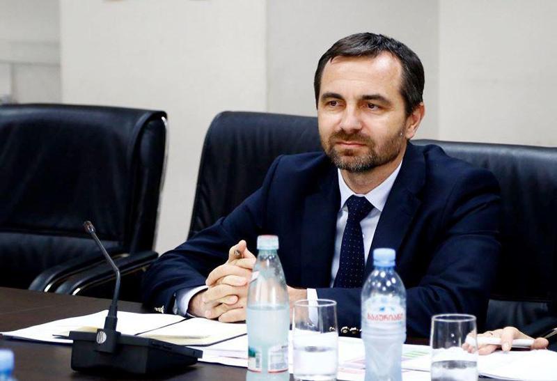 "მოემზადონ სამი სცენარისთვის" - რა რეკომენდაციას აძლევს WHO სხვადასხვა ქვეყნის მთავრობებს