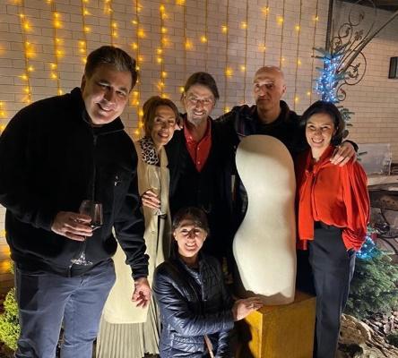 მიხეილ სააკაშვილი სუხიშვილებთან ერთად - რა ფოტოს აქვეყნებს ექსპრეზიდენტი კიევიდან