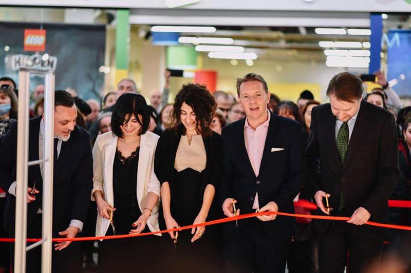 საქართველოში განსაკუთრებული კონცეფციის მქონე ახალი მაღაზია გაიხსნა - რას სთავაზობს მომხმარებელს ბრიტანული ბრენდი „მატალანი“