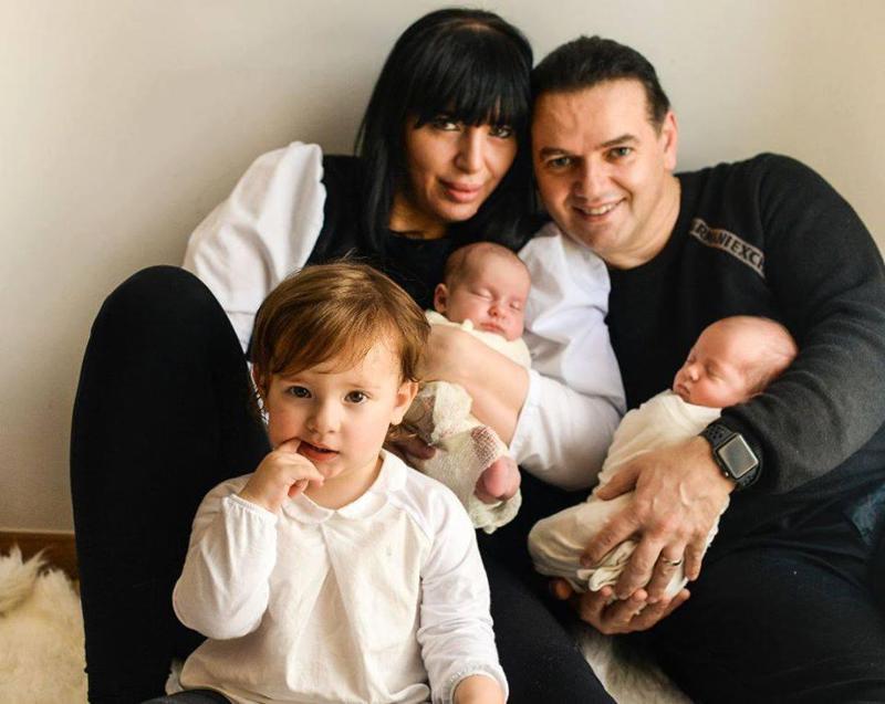 „უშვილობა დიაგნოზია და არა განაჩენი“ - ინტერვიუ აშშ-ში მცხოვრებ გოგონასთან, რომელმაც სამი შვილი საქართველოში ინ ვიტრო განაყოფიერებით გააჩინა