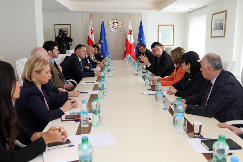 უწყებათაშორისი საკოორდინაციო საბჭო მოქალაქეებს კორონავირუსთან დაკავშირებით აფრთხილებს