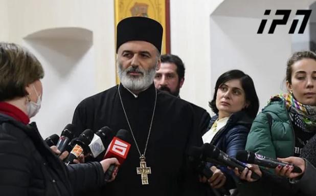 დეკანოზი ანდრია ჯაღმაიძე არ გამორიცხავს, რომ მარტვილის ეპარქიაში მომხდართან დაკავშირებით მღვდელმსახურება სხვა სასულიერო პირებსაც შეუჩერდეს