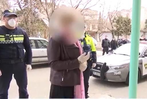 პოლიციამ თვითიზოლაციის წესების დარღვევისთვის იძულებით კარანტინში კიდევ 39 ადამიანი გადაიყვანა