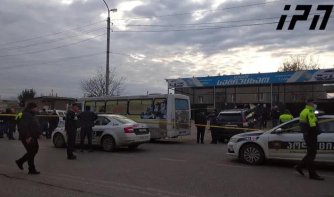 ქუთაისში ავტობუსის მძღოლი მოკლეს - დაჭრილია ერთი პირი