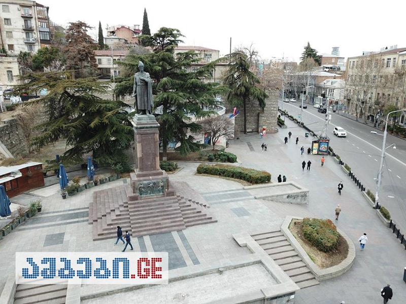 რა შემთხვევაშია დასაშვები გადაადგილება და ვინ შეძლებს მანქანის საშვის მიღებას - მთავრობა დღეიდან ამოქმედებულ აკრძალვებს განმარტავს