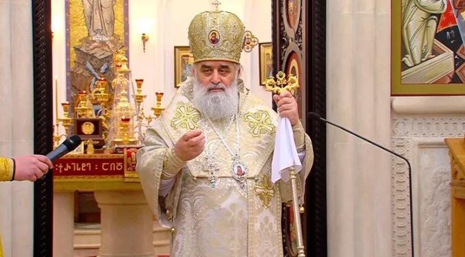 "არავინ გაიძულებთ არჩევანი გააკეთოთ ღმერთსა და ვირუსს შორის" - მეუფე გრიგოლი