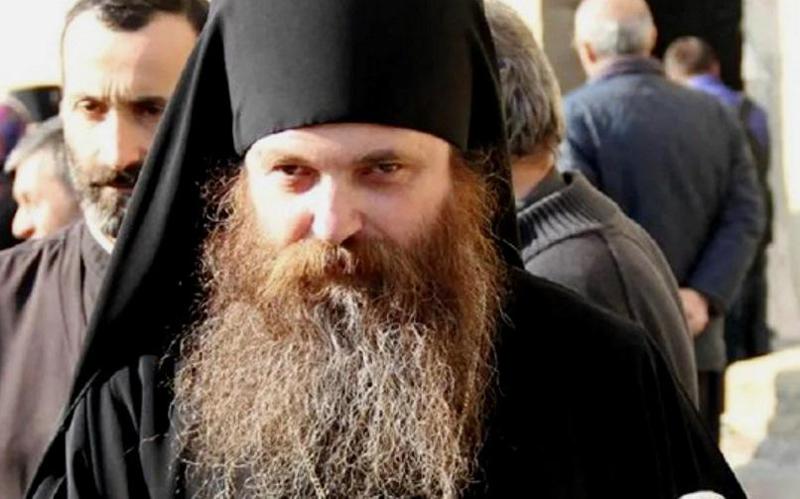 "მე ვფიქრობ, IQ აკლიათ, ყველას აკლია" - მეუფე იაკობი პოლიტიკოსებზე