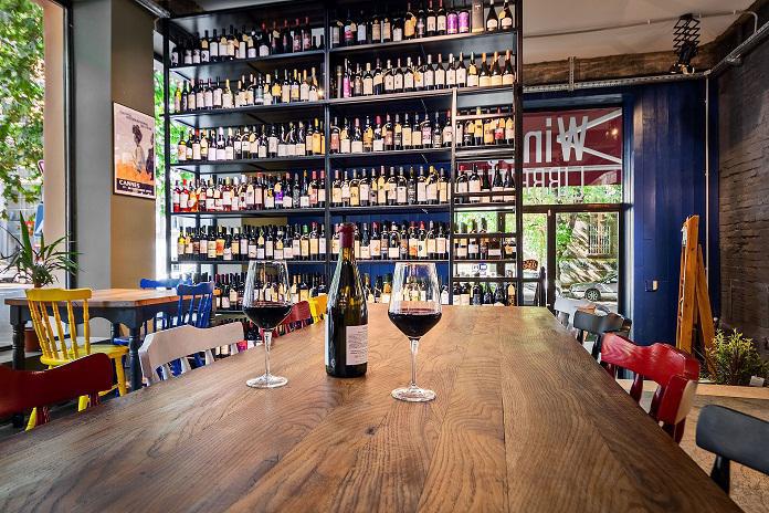 ქართული ღვინო ადამიანებს ონლაინ სივრცეშიც აერთიანებს - „ღვინის ბობლიოთეკის“ უპრეცედენტო წამოწყება