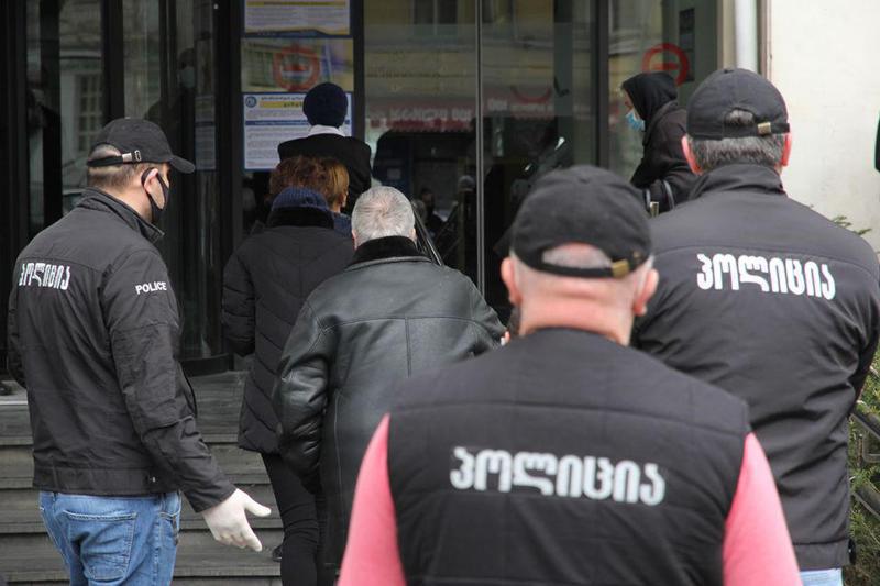 21:00 საათიდან სასურსათო მაღაზიებიც დაიხურება