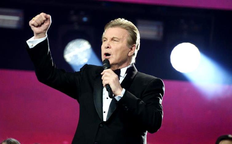 რუსული შოუბიზნესი პანიკაშია - კორონავირუსით ინფიცირებულმა ლევ ლეშენკომ, ბომონდურ წვეულებაზე მოილხინა