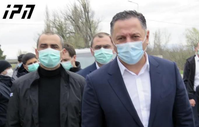 შს მინისტრის პასუხი კითხვაზე, თუ როგორ ჩატარდება საგანგებო მდგომარეობის დროს აღდგომის დღესასწაული