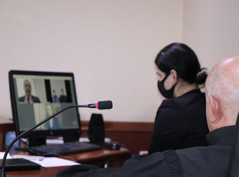 "პატიმარი ერთვება ციხიდან, ადვოკატი ოფისიდან, მოსამართლე დარბაზიდან" - როგორ აფასებენ დისტანციურ სასამართლო პროცესებს უფლებადამცველები