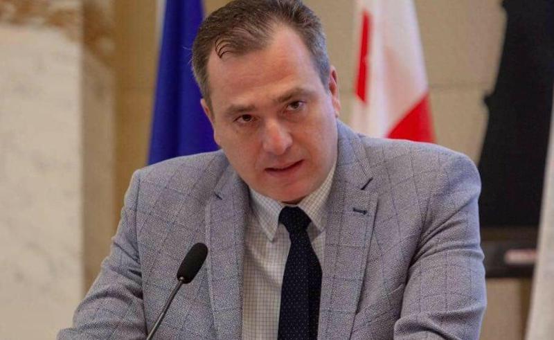 რას წერს საუნივერსიტეტო კლინიკაში COVID-19-ით გარდაცვლილი 2 პაციენტის შესახებ კლინიკის ონკოლოგიური დეპარტამენტის დირექტორი