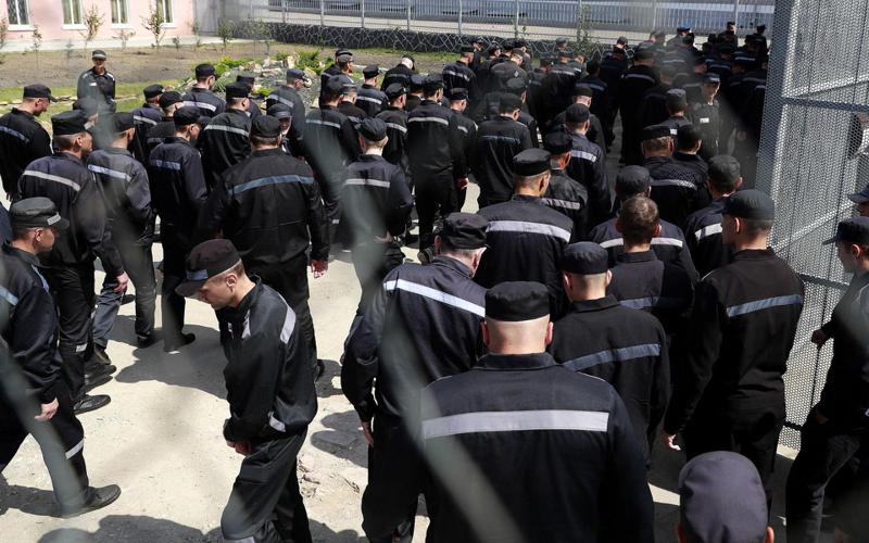 "ე.წ. კანონიერი ქურდები ციხეებს დატოვებენ, უპატრონო პატიმრები კი დაიხოცებიან" - რუსეთში მასშტაბურ ამნისტიას ითხოვენ