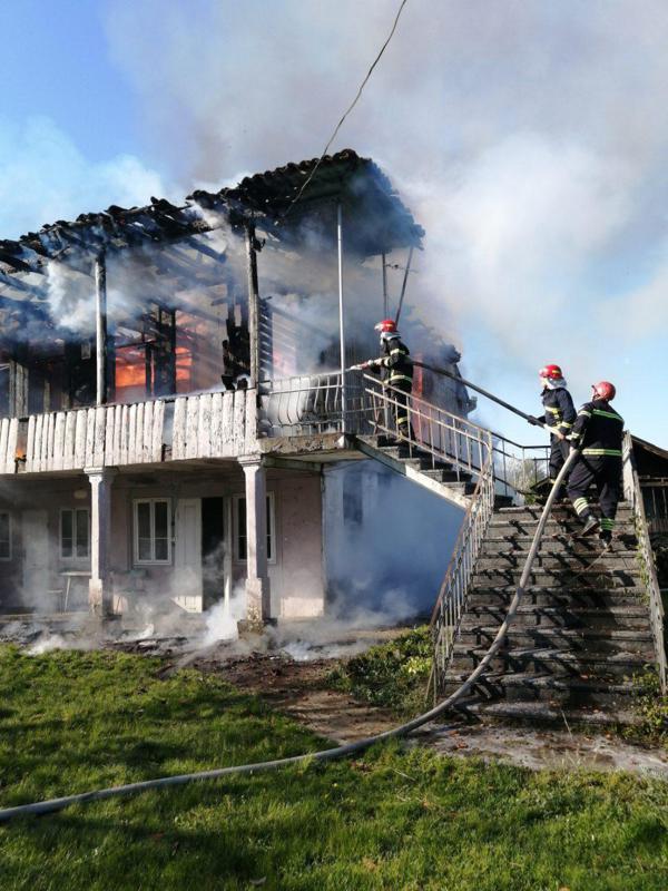 ოზურგეთში ხანძარს შუახნის მამაკაცი ემსხვერპლა