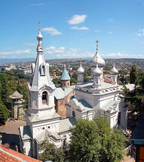 "ბოლოს ხარების ლიტურგიაში მიიღო მონაწილეობა, ლიტანიობაც ჩაატარა" - ახალი დეტალები Covid-19-ით ინფიცირებულ მოძღვარზე