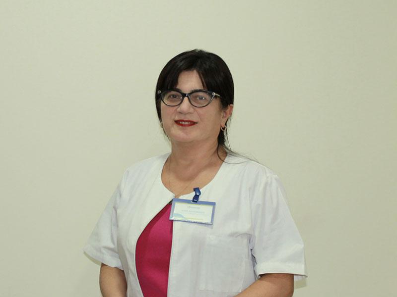 როგორ მუშაობენ ოჯახის ექიმები სატელეფონო კონსულტაციებზე - "45 ზარიდან მხოლოდ ერთს სჭირდება დახმარება, დანარჩენს უბრალოდ ვამშვიდებთ"