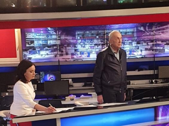 "ფეხზე წამოდგა პაციენტის გარდაცვალების ამბავი რომ გაიგო..." - თენგიზ ცერცვაძის ემოციური ფოტო