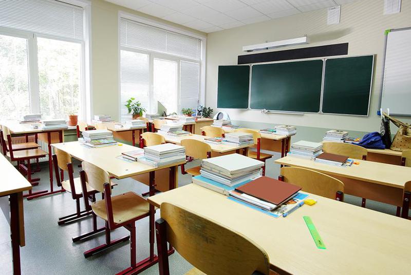 თმის შეკვრა მჭიდროდ, მარკირებული წყლის ბოთლები, თერმოსკრინინგი... - რა რეკომენდაციები შეიმუშავა ჯანდაცვის სამინისტრომ სკოლებისთვის