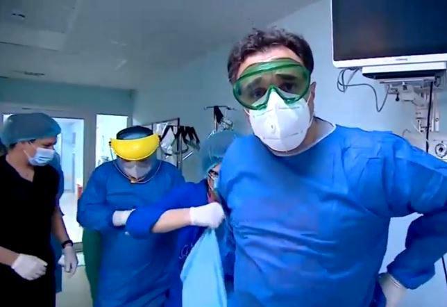 "ექიმი 8 საათი ვერ ჯდება, ამ დროს ატარებს ჯოჯოხეთურ პირობებში" - რა ნახა ირაკლი იმნაიშვილმა რეანიმაციაში, სადაც კორონავირუსიან უმძიმეს პაციენტებს მკურნალობენ