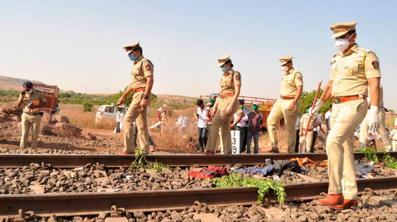 ინდოეთში მატარებელმა 14 მიგრანტს გადაუარა - "კარანტინის გამო სამსახური დაკარგეს და სოფელში ფეხით ბრუნდებოდნენ, ლიანდაგზე ჩაეძინათ"