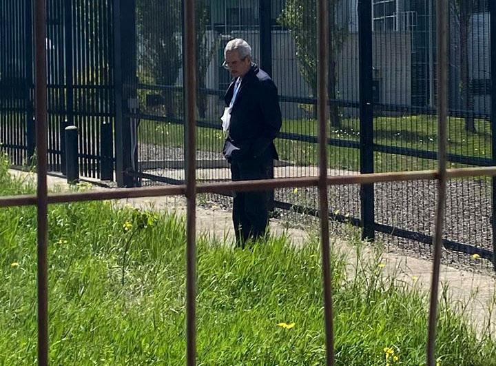 "ცენტრის თითოეული კუთხე-კუნჭული უყვარს, უყვარს ბალახის თითოეული ღერიც კი..." - პაატა იმნაძე სამსახურის ეზოში