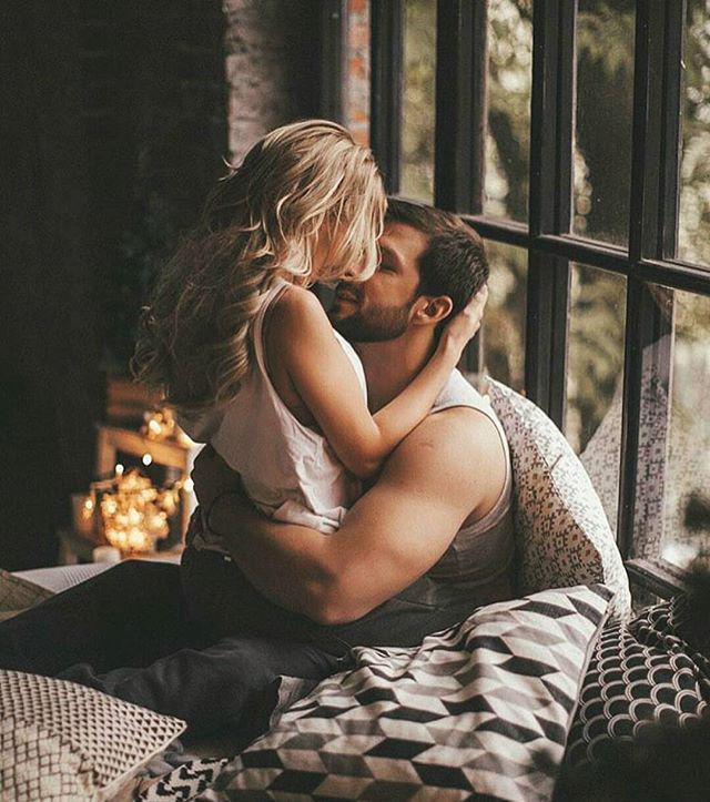 არ არის რთული იმის დანახვა, რომ კაცს უყვარს ქალი - აი, როგორ იქცევა შეყვარებული მამაკაცი